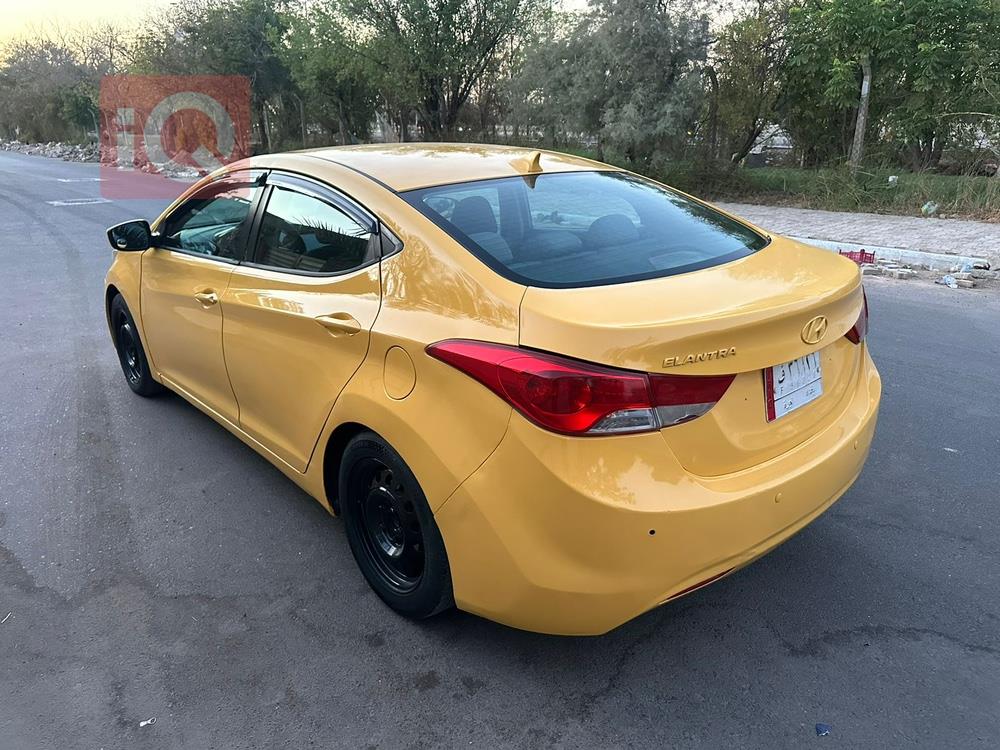 هیوندای ئەلەنترا